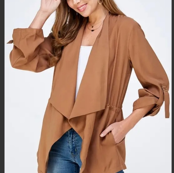 046 - NEW! CHIC AND FABULOUS CAMEL STYLISH DRAPED OPEN FRONT TRENCH DUSTER - Picture 3 of 6